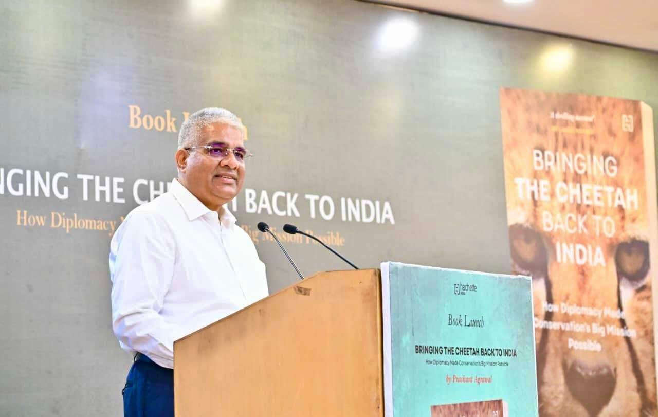‘शिकारियों को पकड़ने के बजाय खुद शिकारी बने मंत्री’, भूपेंद्र यादव की बागी टीएमसी सांसदों से मुलाकात पर कांग्रेस का बड़ा तंज